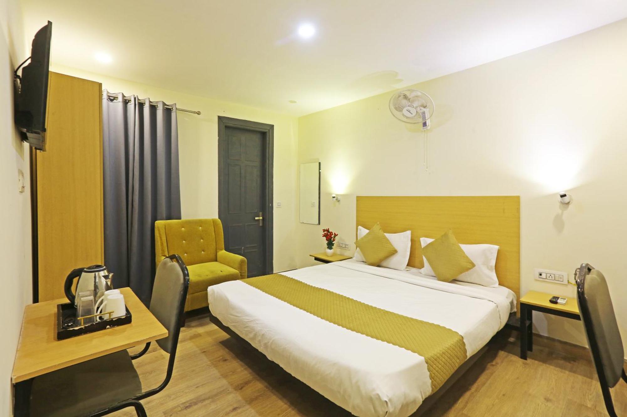Hotel Twamev Residency Uttam Nagar Couple Friendly Deli Exterior foto