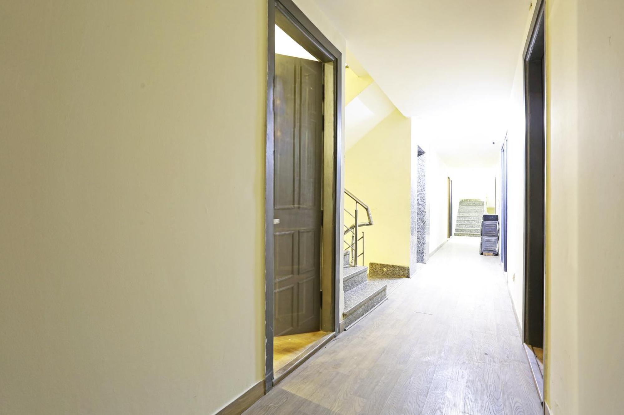 Hotel Twamev Residency Uttam Nagar Couple Friendly Deli Exterior foto