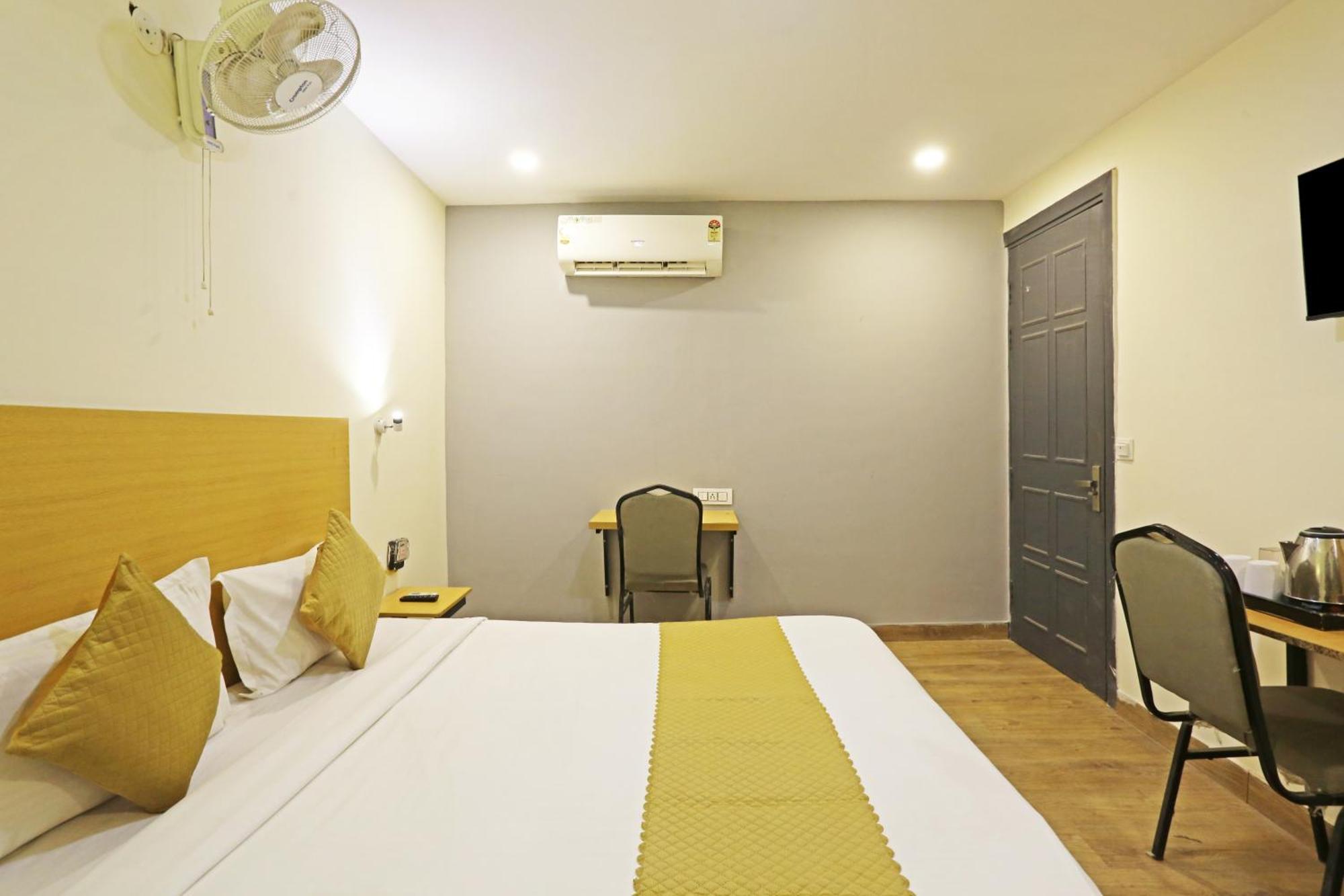 Hotel Twamev Residency Uttam Nagar Couple Friendly Deli Exterior foto