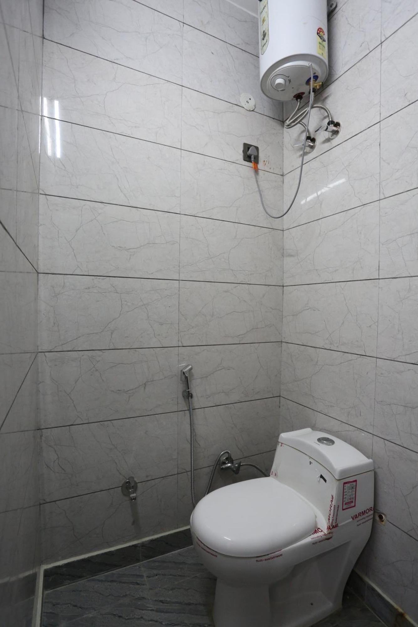 Hotel Twamev Residency Uttam Nagar Couple Friendly Deli Exterior foto